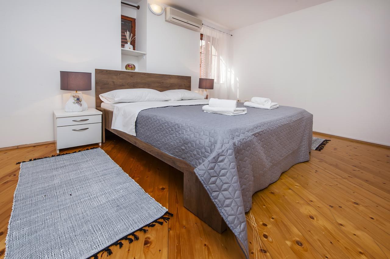 Apartment Marconi โรวีน ภายนอก รูปภาพ