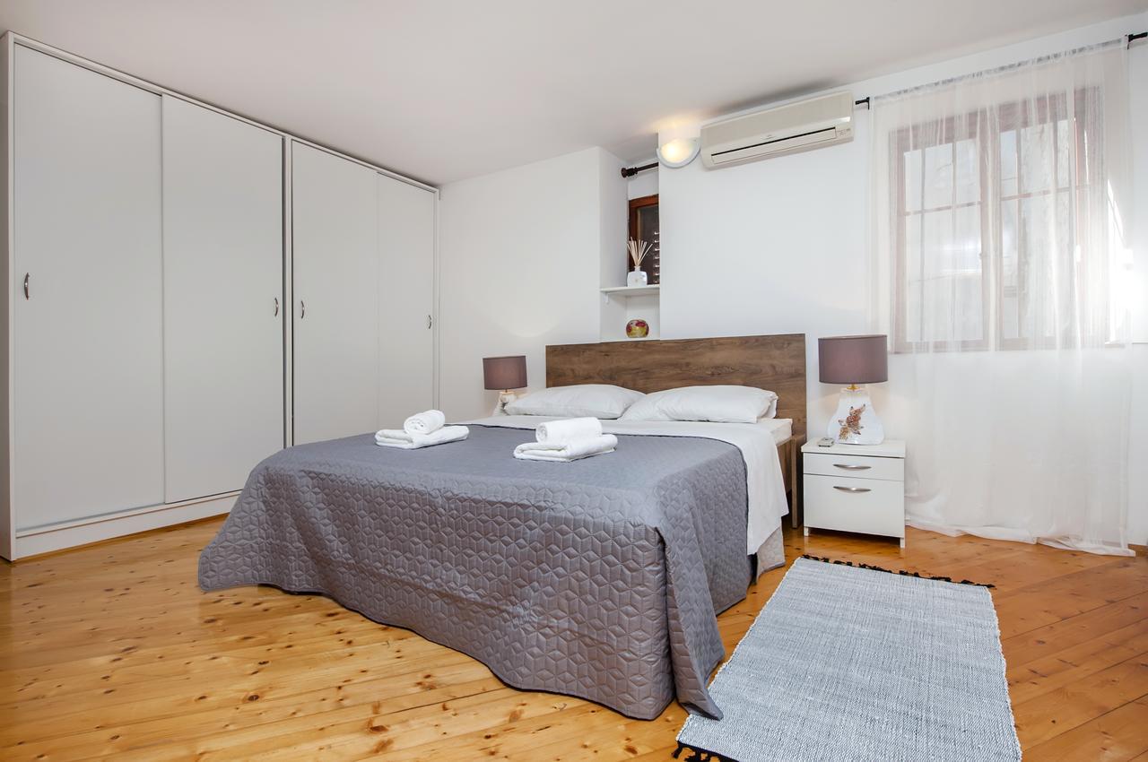 Apartment Marconi โรวีน ภายนอก รูปภาพ